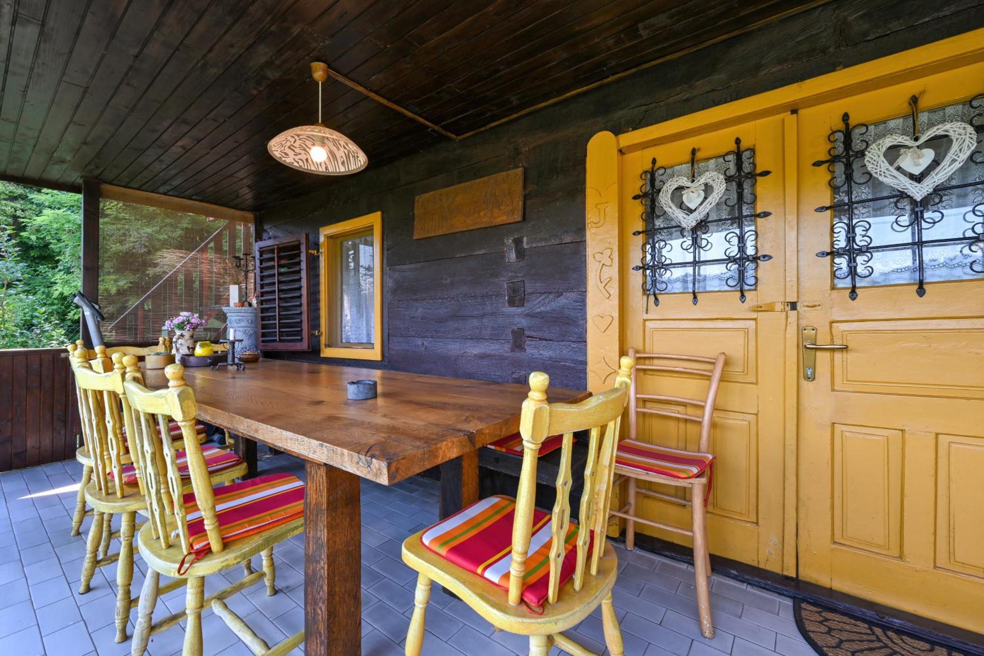Kuca Viola, Traditional Wooden House In טוהליי מראה חיצוני תמונה